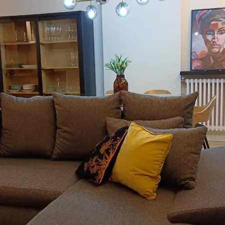 La Parada De San Domingo 2 萨拉戈萨