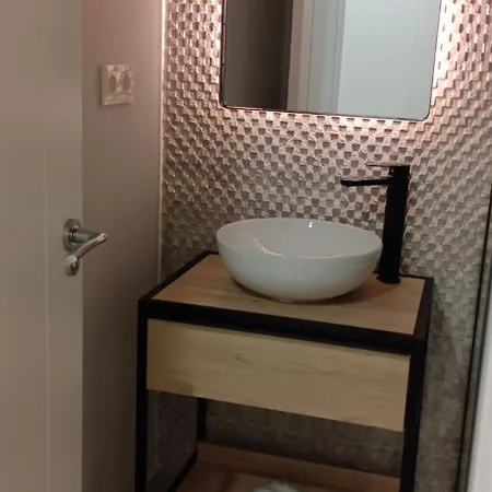 La Parada De San Domingo 2 萨拉戈萨