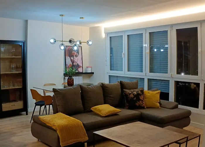 Lägenhet La Parada De San Domingo 2 *