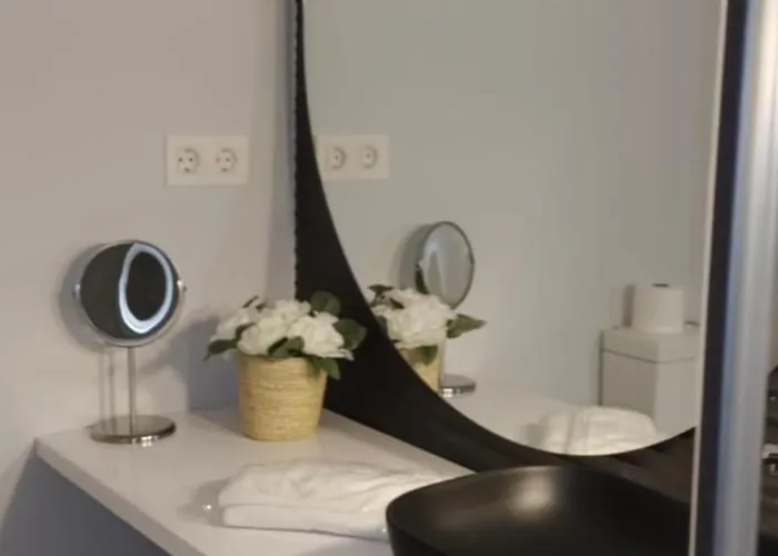 Lägenhet La Parada De San Domingo 2 *